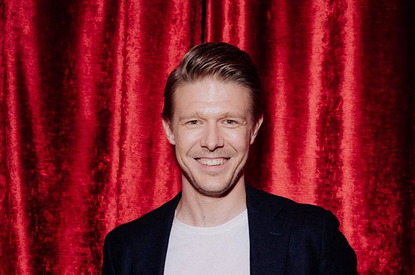 Уже не холостяк: Никита Ефремов представил публике свою новую девушку