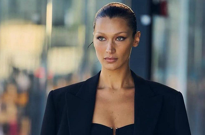 Белла Хадид возвращается к работе после болезни