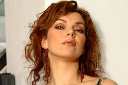 Лада Дэнс впервые после аварии вышла на сцену