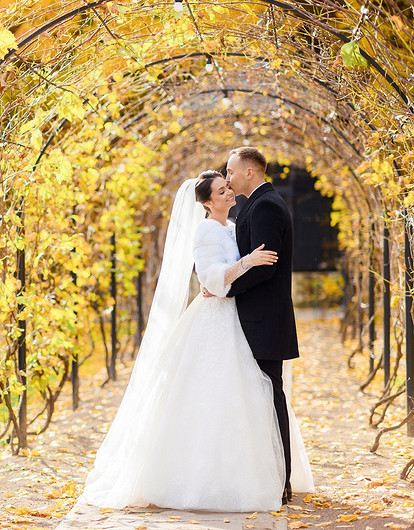 Когда заключать брак осенью 2023 года: таролог назвала лучшие даты