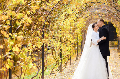 Когда заключать брак осенью 2023 года: таролог назвала лучшие даты