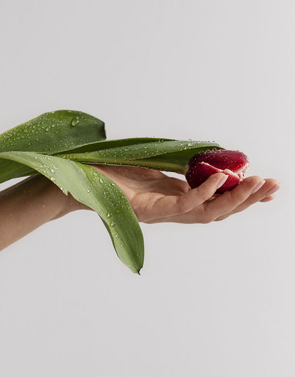 Всегда выдают возраст: как правильно ухаживать за кожей рук