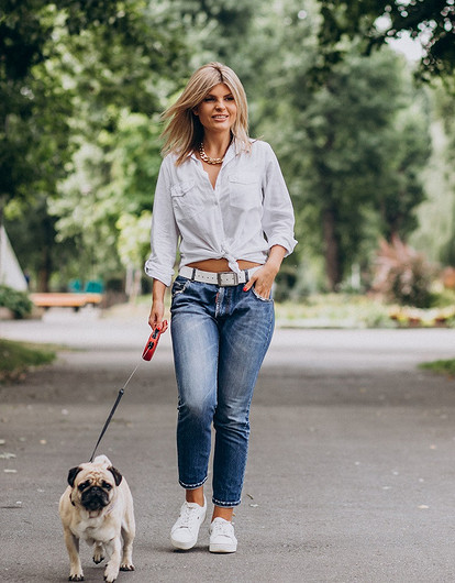 Как правильно выгуливать собаку: 4 совета, которые спасут от штрафов в 2023 году