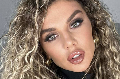 Беременна: в Сети появилось фото Анны Седоковой с округлившимся животом