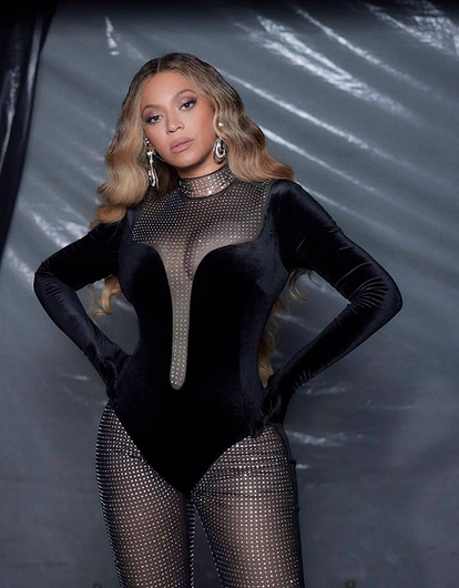 Ради фанатов: Бейонсе заплатила $100 тысяч, чтобы продлить работу метро