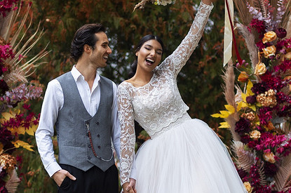 Свадьба осенью-2023: что надеть невесте, жениху и гостям