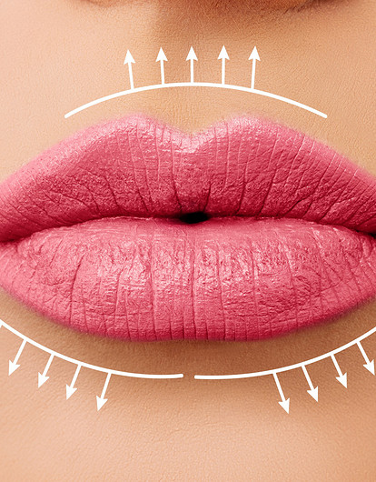 Осьминожки и уточки: какие губы сейчас в моде, а какие из нее вышли