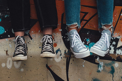 Как правильно подобрать детскую ортопедическую обувь и всем ли она полезна