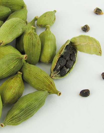 Эксперты выяснили, что кардамон помогает снизить жир в организме