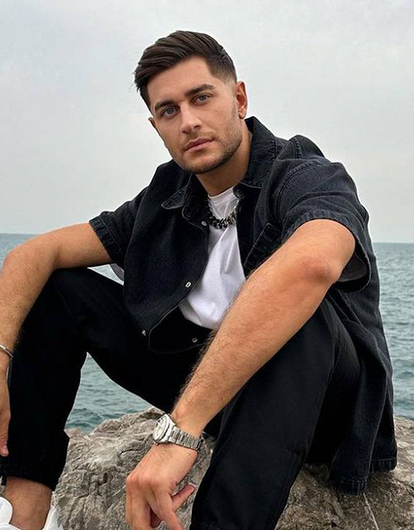 Новый роман: Дава вышел в свет с возлюбленной