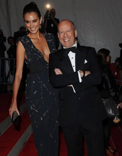 «Слабоумие — это тяжело»: жена Брюса Уиллиса рассказала об ухудшении его состояния