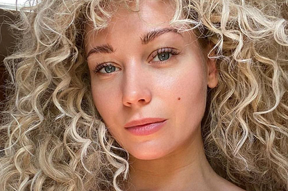 «Хруст на весь Выборг»: Кристина Асмус сломала ногу на съемках