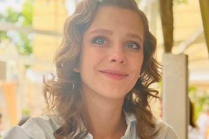 «Видела только темные силуэты»: Лизе Арзамасовой провели операцию на глазах