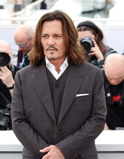 В Сети появился слух о романе Джонни Деппа и Дженны Ортеги: как отреагировали звезды