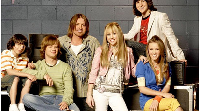 Толық əйелдерді аузына алып сиқырлайды Үлкен сиськи ит стиліндегі жинақ