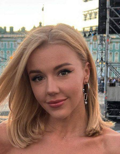 Юлианна Караулова впервые за долгое время показала подросшего сына (фото)