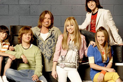 «Ханна Монтана» спустя 17 лет: как сложились судьбы актеров сериала и как они выглядят сейчас