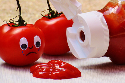 Как отстирать кетчуп: 7 способов спасти от пятен любую ткань