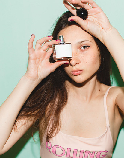 Парфюмерный этикет: как правильно наносить духи, чтобы аромат долго держался