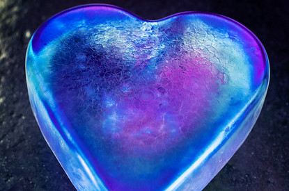 Опал: магические свойства камня и как он влияет на женщин