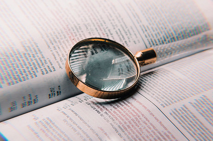 «Лучше бы не знала»: истории людей, которым стали случайно известны чужие тайны