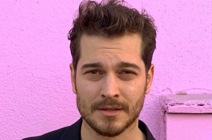 Чагатай Улусой: биография, личная жизнь и лучшие сериалы с участием звезды «Дикого меда»