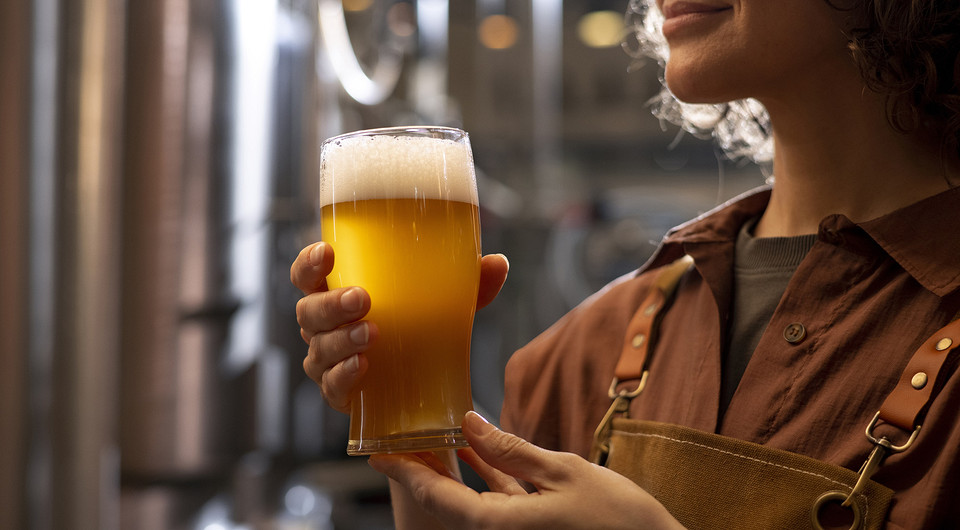 Пиво и гормоны: что содержится в пенном напитке и как влияет на мужчин и женщин
