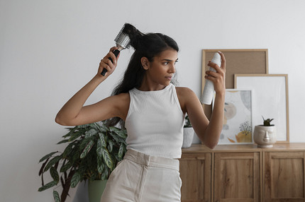 Как быстро высушить волосы без фена: 10 проверенных способов