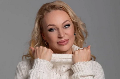 «Взяла ребенка под мышку и убежала»: Алла Довлатова рассказала историю развода с первым мужем