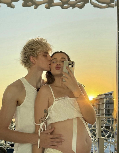 Блогер-миллионник, которого обожают дети, скоро сам станет отцом