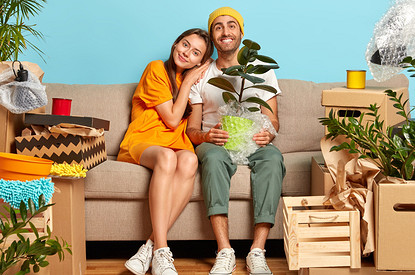 Что подарить друзьям на новоселье: 5 вещей, которым они реально обрадуются