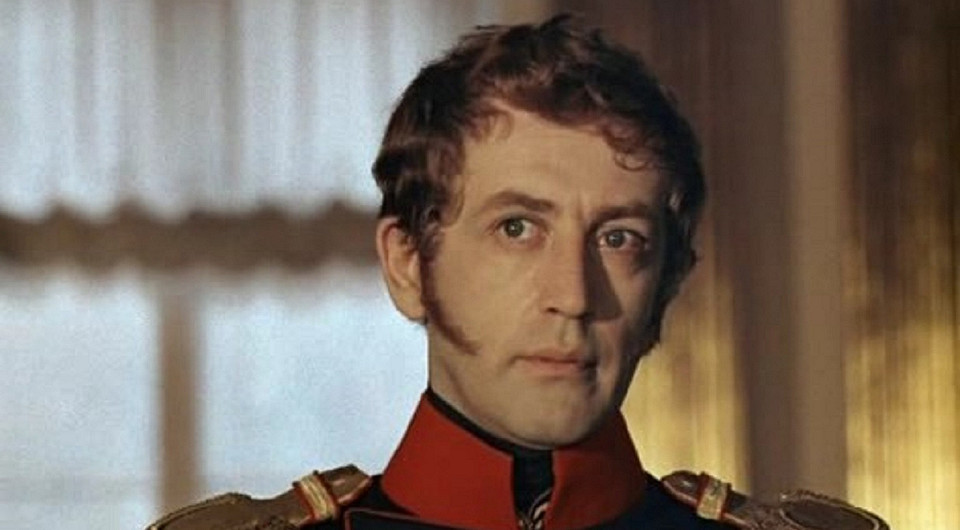 Актера Василия Ливанова госпитализировали с инсультом в Москве