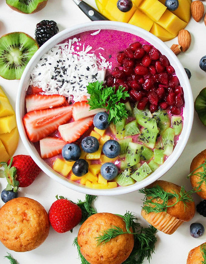 Диетолог предупредила о возможных последствиях переедания фруктов и ягод