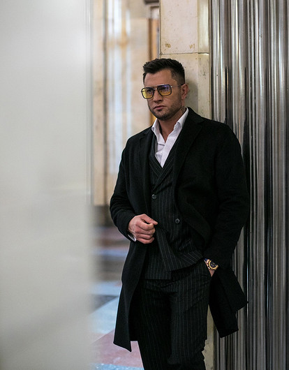 Мать и жена Павла Прилучного подали иски о взыскании алиментов