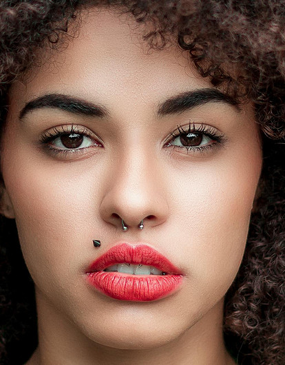 Терапевт предупредила об опасности привычки кусать щеки и губы