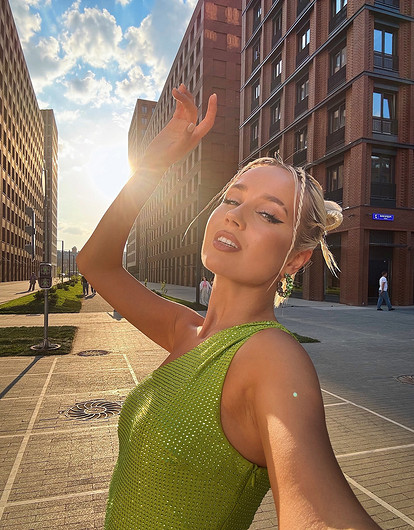 Клава Кока разругалась с Аланой Мамаевой на шоу «Звезды в джунглях»