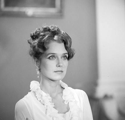 Ирина Алферова: фото в молодости и сейчас, любимые мужчины и лучшие роли актрисы