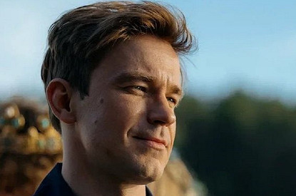 Поклонники обсуждают возможную беременность жены Александра Петрова