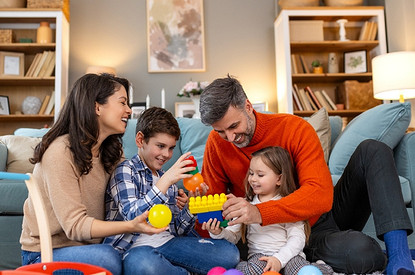 Как семейные традиции помогают наладить общение с детьми