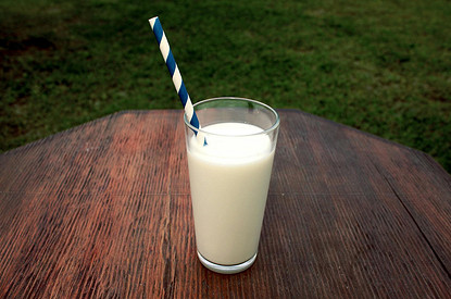 Диетолог предупредила о вреде обезжиренного молока