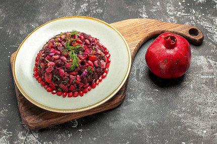 Салаты на Новый год: 10 вкусных и простых рецептов