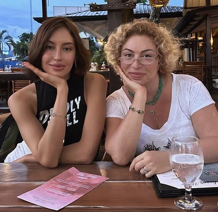 Валентина Иванова и Симона Юнусова 