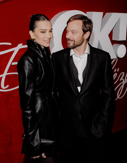 Актер Алексей Чадов с семьей улетел из России