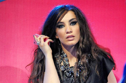 Певица Виктория Дайнеко показала, как выглядит без макияжа