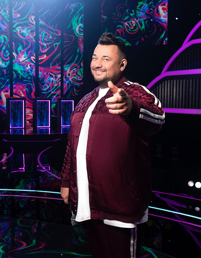 Стали известны самые востребованные артисты на новогодние корпоративы