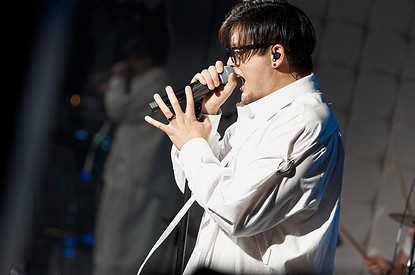 Певец Анатолий Цой перенес операцию