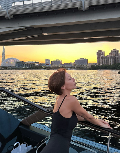 Стало известно, за кого вышла замуж Анастасия Ивлеева