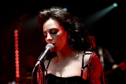 Светлана Светикова объявила о третьей беременности