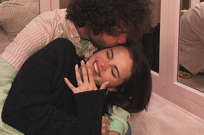 Стала известна стоимость помолвочного кольца Селены Гомес