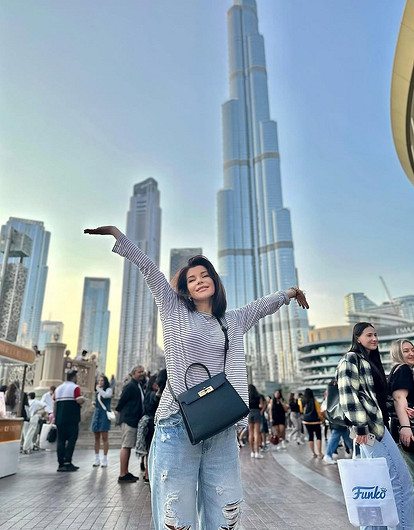 Звезда «Ворониных» Екатерина Волкова улетела из России